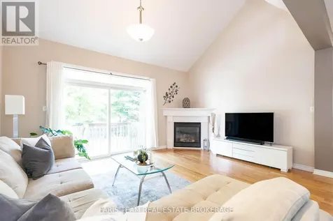 103 41st Street South Wasaga Beach ON L9Z 3B6