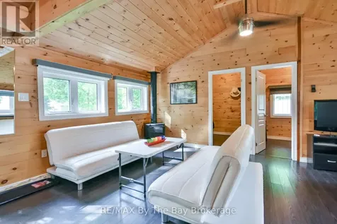 578 Oxbow Park Drive Wasaga Beach ON L9Z 2T8