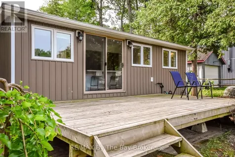 578 Oxbow Park Drive Wasaga Beach ON L9Z 2T8