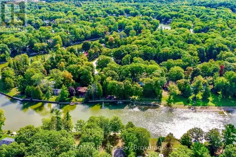 578 Oxbow Park Drive Wasaga Beach ON L9Z 2T8