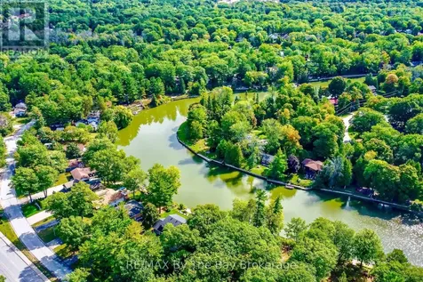 578 Oxbow Park Drive Wasaga Beach ON L9Z 2T8