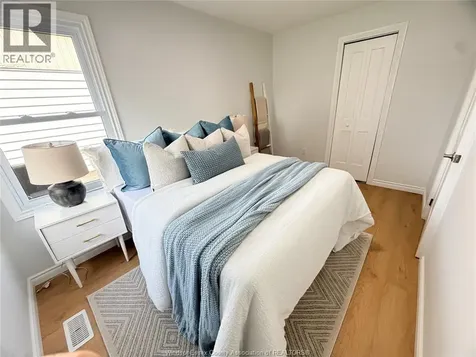 1651 Aubin Windsor ON N8Y 4G3