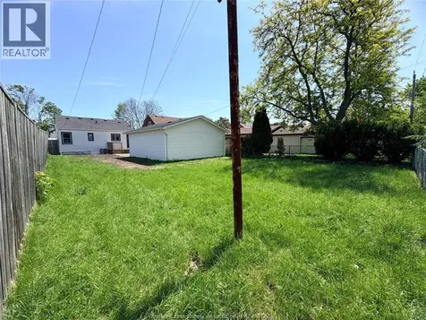 1651 Aubin Windsor ON N8Y 4G3