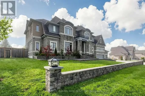 2 Sam Davis Court Whitchurch-stouffville ON L4A 4R4