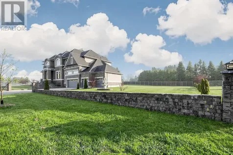 2 Sam Davis Court Whitchurch-stouffville ON L4A 4R4