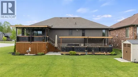 4011 Englehart Drive Petrolia ON N0N 1R0