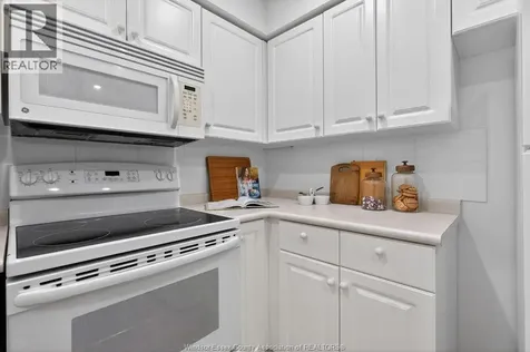 3915 Southwinds Drive Windsor ON N9G 2S8
