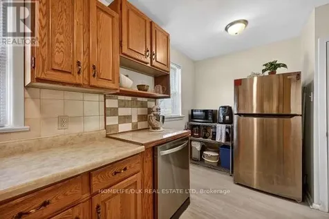 61 Salisbury Avenue Brockville ON K6V 2T6