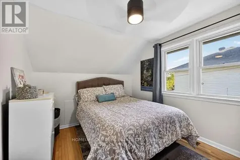 61 Salisbury Avenue Brockville ON K6V 2T6