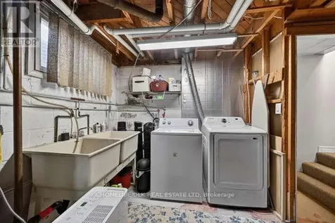 61 Salisbury Avenue Brockville ON K6V 2T6
