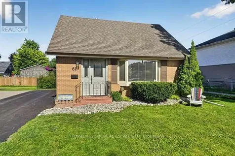 61 Salisbury Avenue Brockville ON K6V 2T6