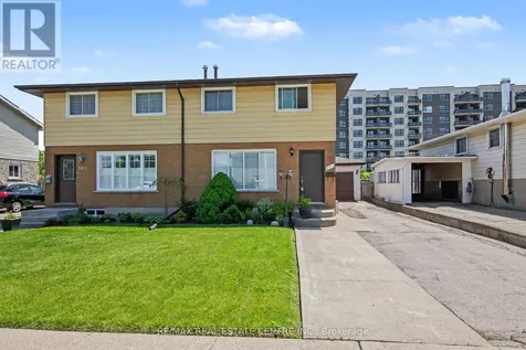 203 Moffat Drive Cambridge ON N1R 6C1