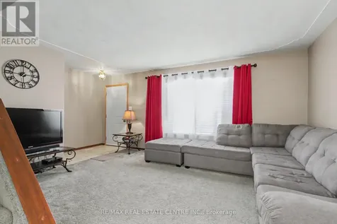 203 Moffat Drive Cambridge ON N1R 6C1
