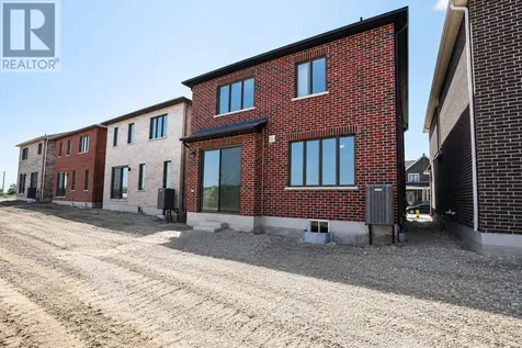 43 Foxley Heights Barrie ON L9J 1A6
