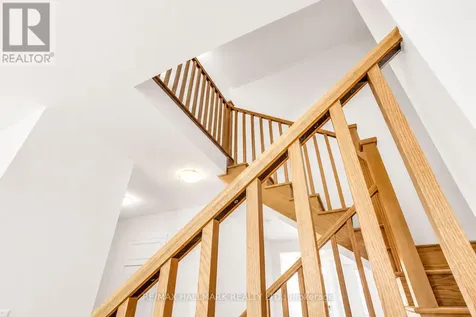 21 Foxley Heights Barrie ON L9J 1A6