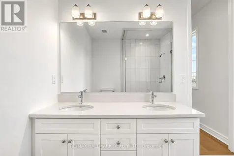 21 Foxley Heights Barrie ON L9J 1A6
