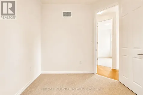 21 Foxley Heights Barrie ON L9J 1A6