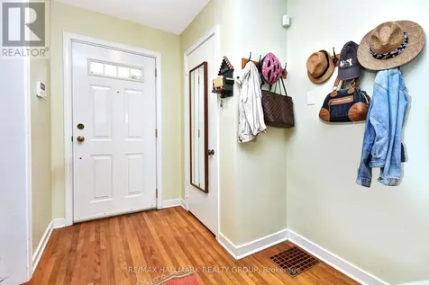 32 Arundel Avenue Ottawa ON K1K 0B6