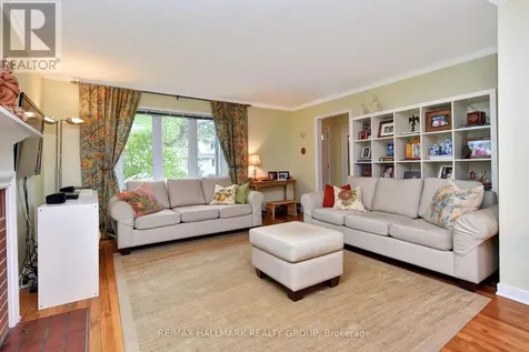 32 Arundel Avenue Ottawa ON K1K 0B6
