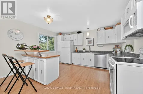2521 Flannery Drive Ottawa ON K1V 9R5