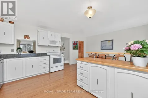 2521 Flannery Drive Ottawa ON K1V 9R5