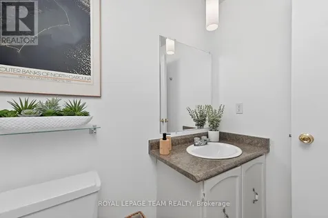 2521 Flannery Drive Ottawa ON K1V 9R5