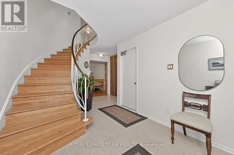 2521 Flannery Drive Ottawa ON K1V 9R5