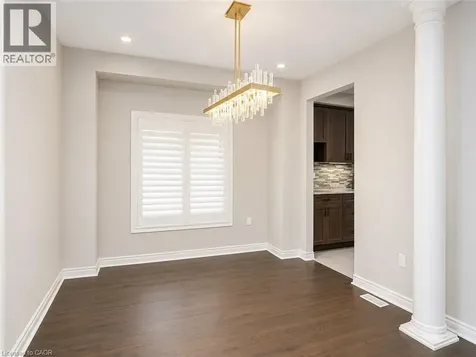 186 Blair Creek Drive Kitchener ON N2P 0E4