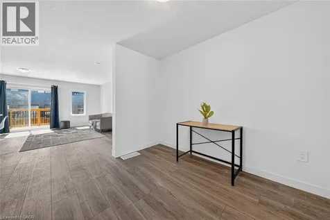 95 Queensbrook Crescent Cambridge ON N1S 0E4