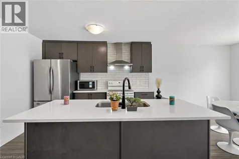 95 Queensbrook Crescent Cambridge ON N1S 0E4