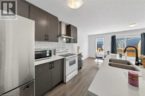 95 Queensbrook Crescent Cambridge ON N1S 0E4