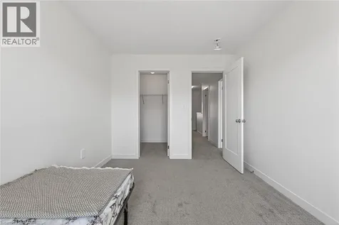 95 Queensbrook Crescent Cambridge ON N1S 0E4
