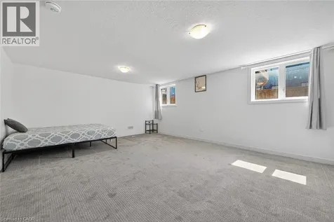 95 Queensbrook Crescent Cambridge ON N1S 0E4