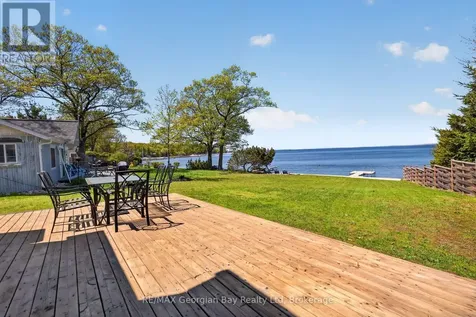 83 Beach Road Tiny ON L9M 1R2