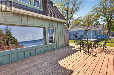 83 Beach Road Tiny ON L9M 1R2