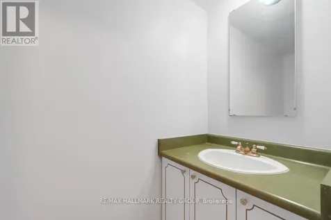 2187 Hamelin Crescent Ottawa ON K1J 6K9