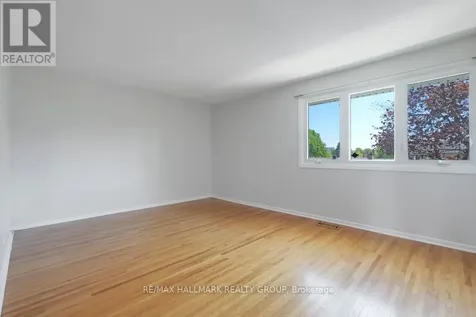 2187 Hamelin Crescent Ottawa ON K1J 6K9