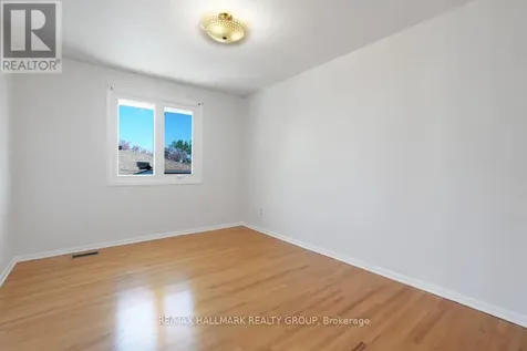 2187 Hamelin Crescent Ottawa ON K1J 6K9
