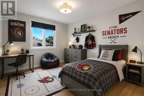 2187 Hamelin Crescent Ottawa ON K1J 6K9