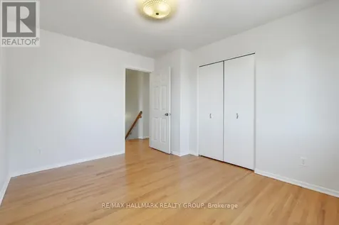 2187 Hamelin Crescent Ottawa ON K1J 6K9