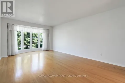 2187 Hamelin Crescent Ottawa ON K1J 6K9
