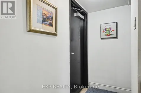 56 Glamorgan Drive Ottawa ON K2L 1R4