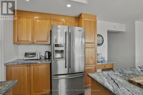 43 Elke Drive Ottawa ON K2J 2B9
