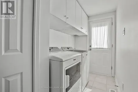43 Elke Drive Ottawa ON K2J 2B9