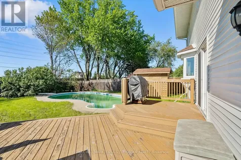 43 Elke Drive Ottawa ON K2J 2B9