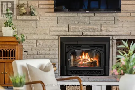 2 Lockview Road Ottawa ON K4M 1B2