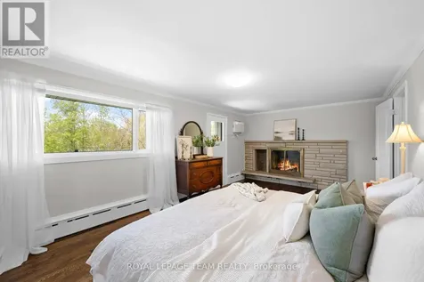 2 Lockview Road Ottawa ON K4M 1B2