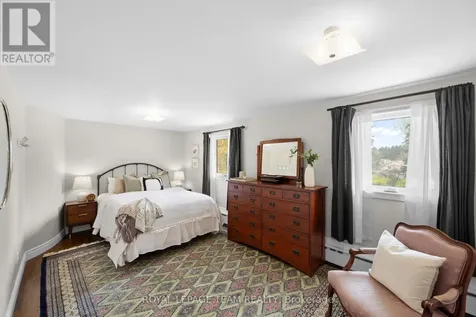 2 Lockview Road Ottawa ON K4M 1B2