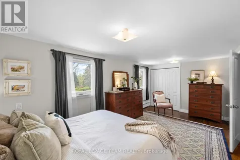 2 Lockview Road Ottawa ON K4M 1B2