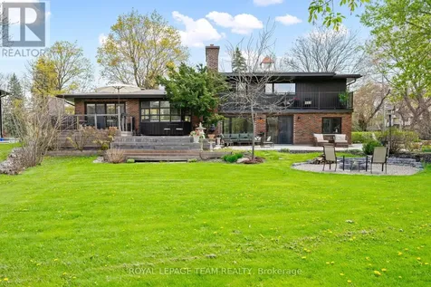 2 Lockview Road Ottawa ON K4M 1B2